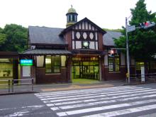 明け方の原宿駅